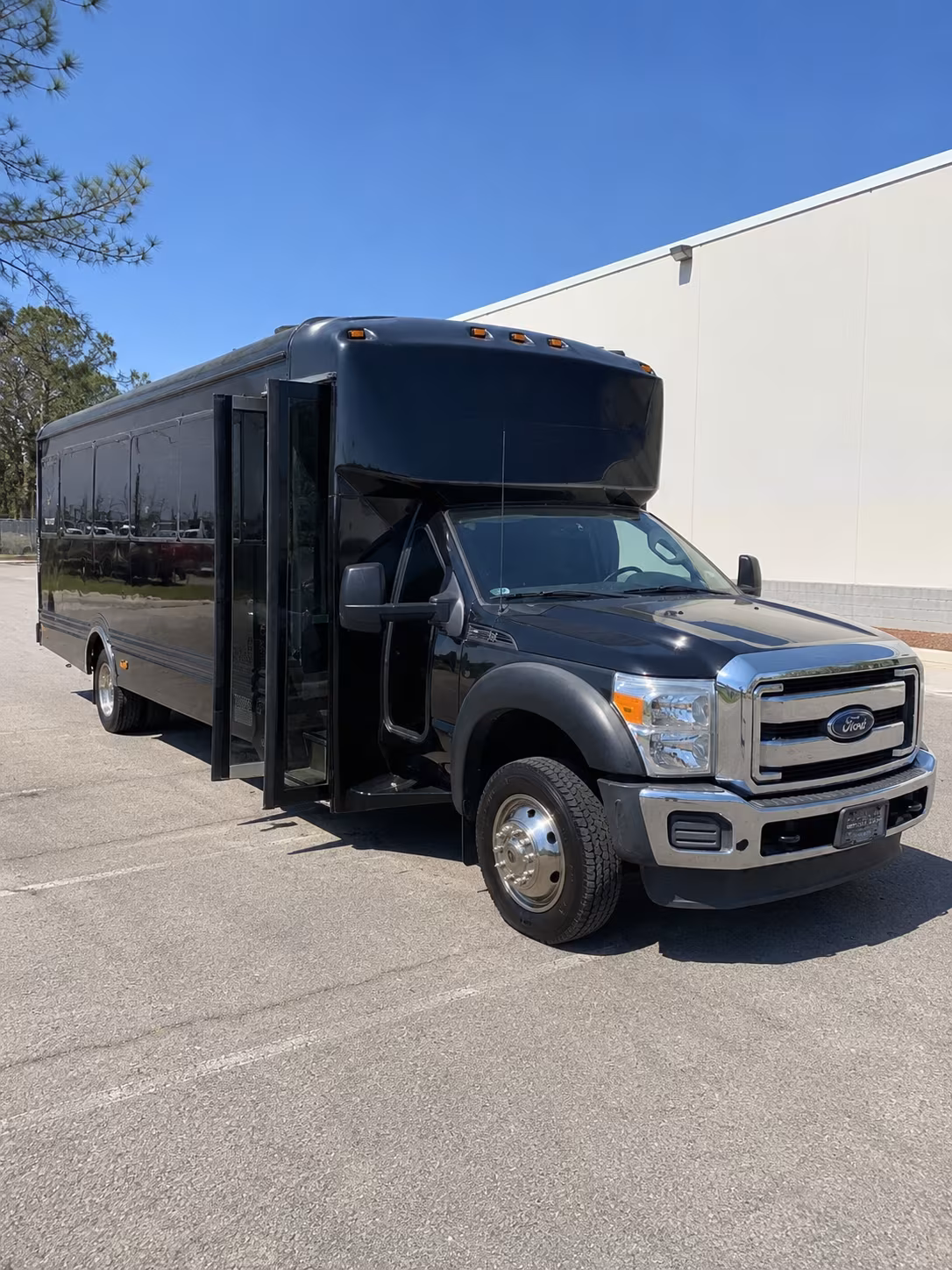 chesapeake party bus rental 2