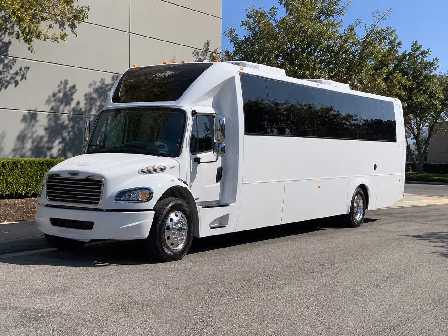 corporate party bus transportation in chesapeake virginia