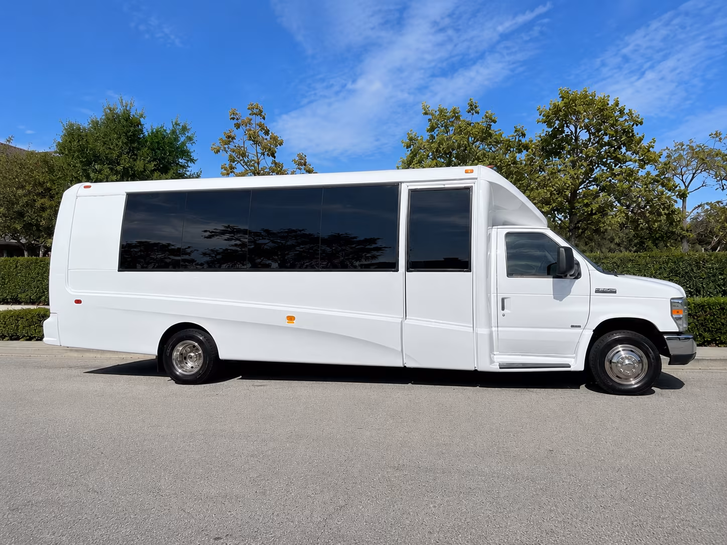 newport news bus rentals