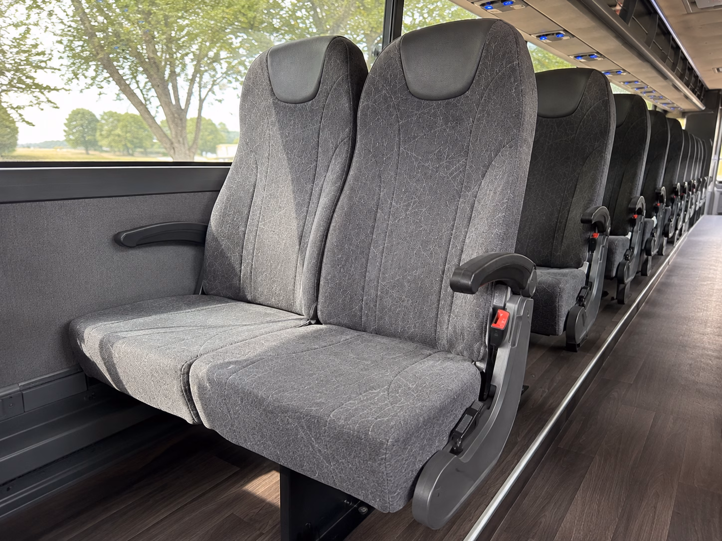 shuttle your guests between chesapeake hotels and your venue without the parking headache